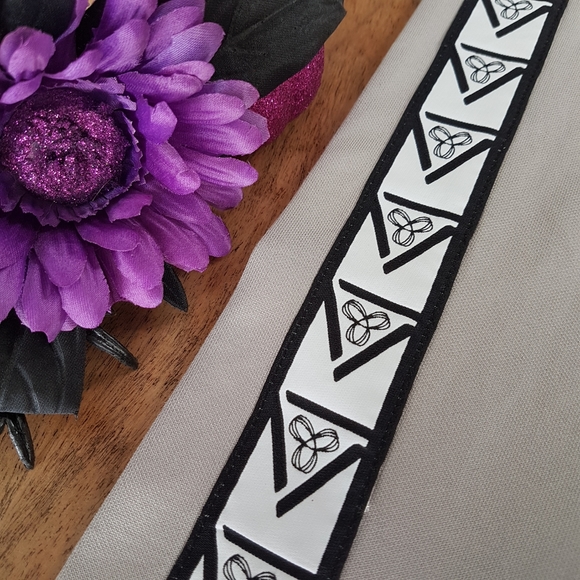 Aritiza • TNA Pull on Track pants • Sz M - Picture 3 of 16